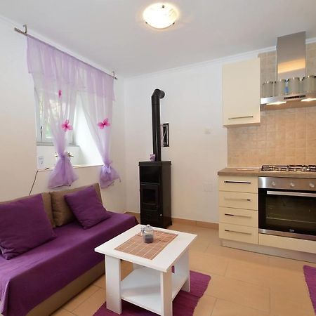 Apartment Hrasta Vrana  Zewnętrze zdjęcie