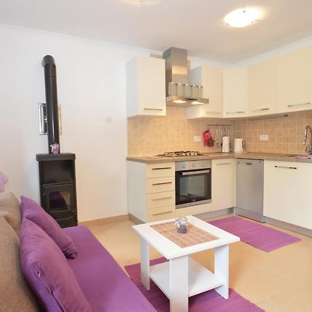 Apartment Hrasta Vrana  Zewnętrze zdjęcie