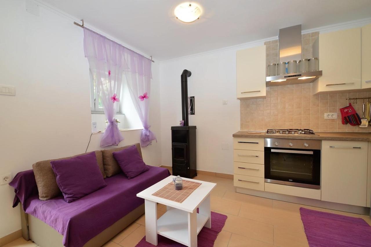 Apartment Hrasta Vrana  Zewnętrze zdjęcie