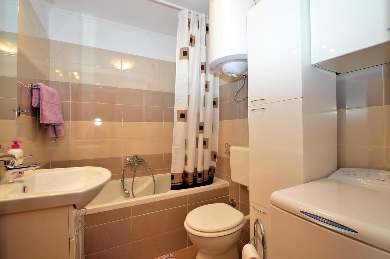 Apartment Hrasta Vrana  Zewnętrze zdjęcie