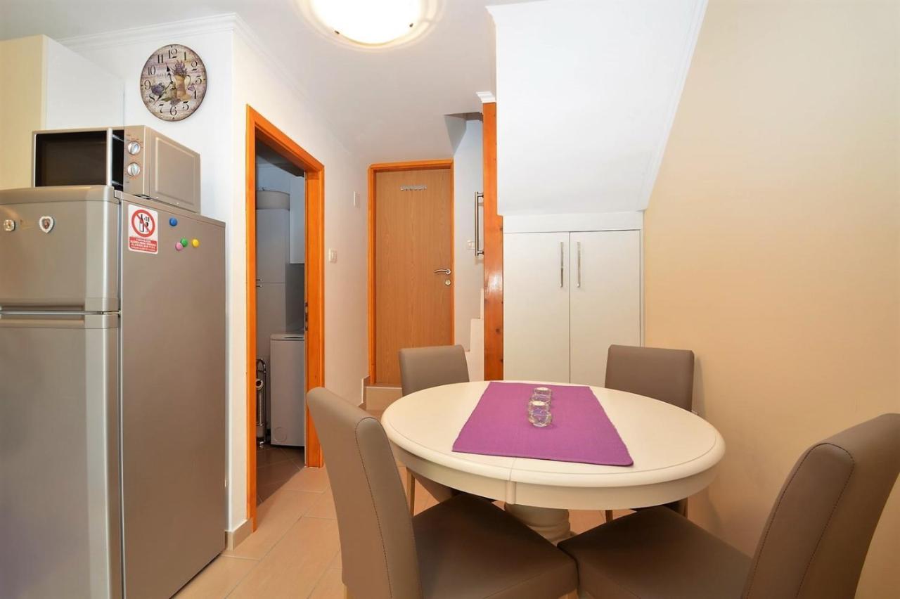 Apartment Hrasta Vrana  Zewnętrze zdjęcie