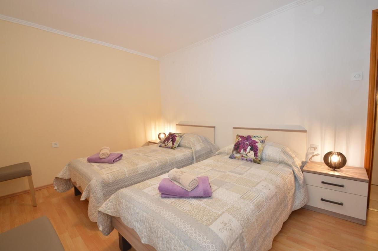 Apartment Hrasta Vrana  Zewnętrze zdjęcie