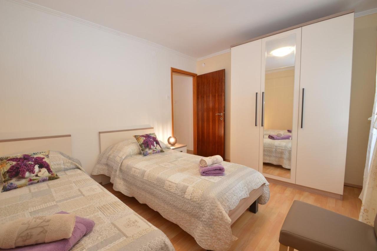 Apartment Hrasta Vrana  Zewnętrze zdjęcie