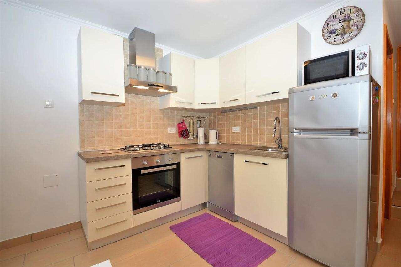 Apartment Hrasta Vrana  Zewnętrze zdjęcie